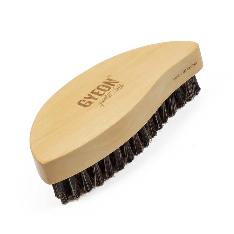 картинка Щетка из конского волоса - GYEON Q2M Leather Brush